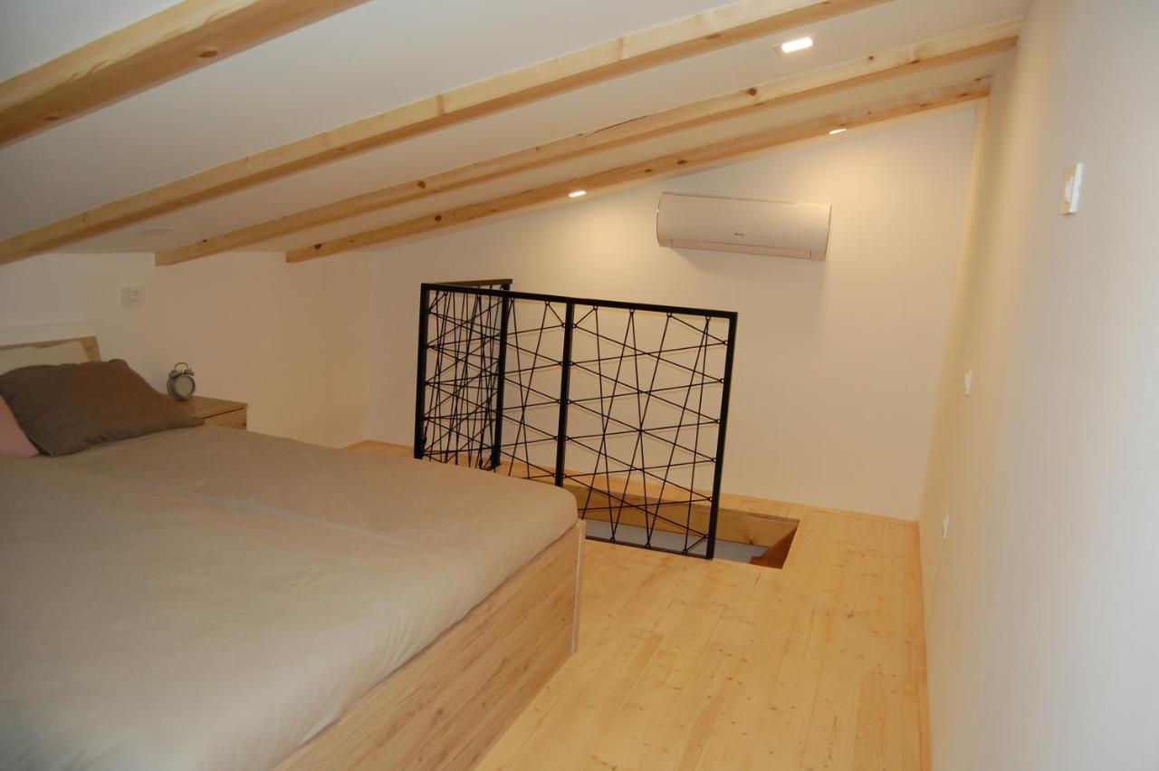 Apartma Hiska Dobravlje Екстер'єр фото