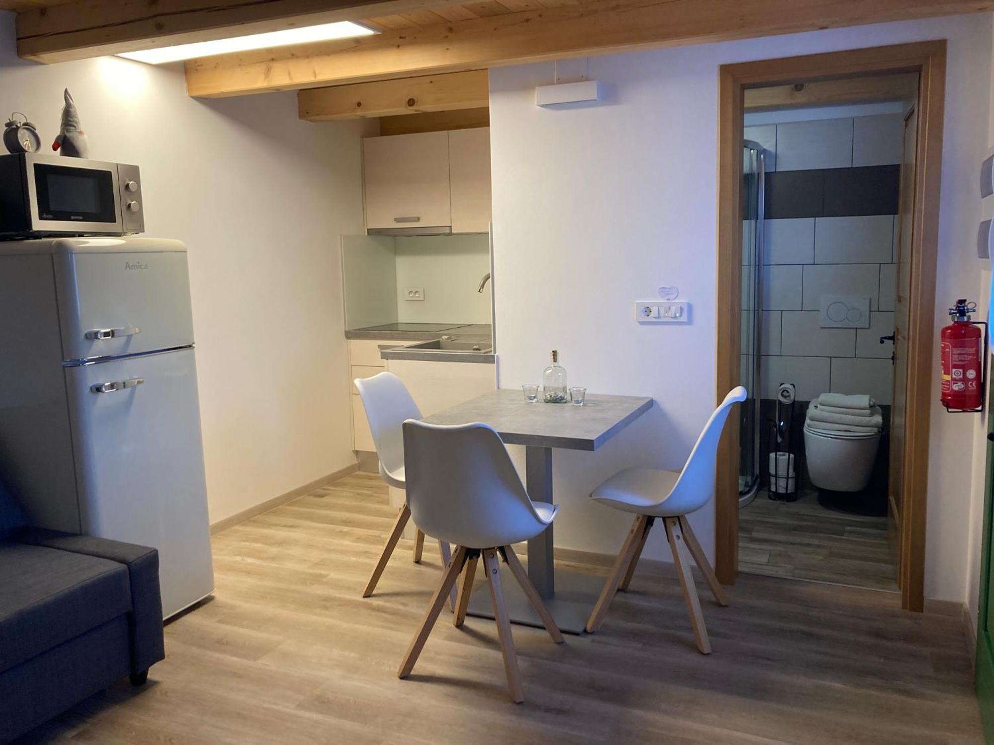 Apartma Hiska Dobravlje Екстер'єр фото