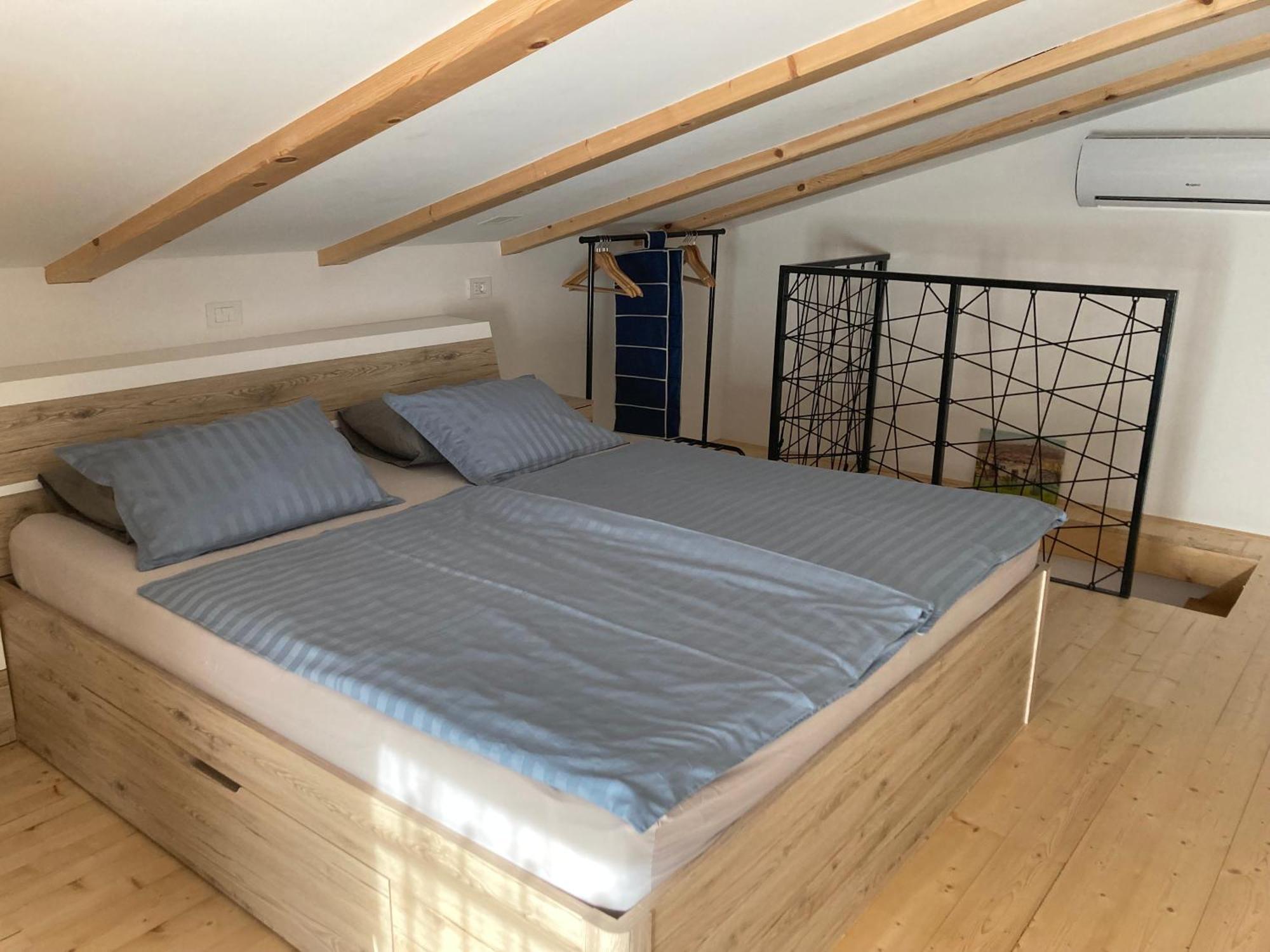 Apartma Hiska Dobravlje Екстер'єр фото